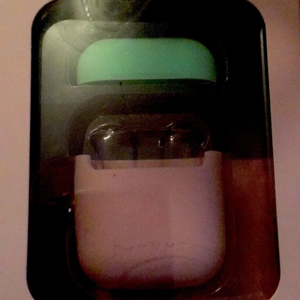 Air PODS CASE pink and light Teal top